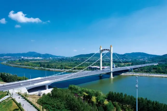 Jinzhou EastLake Bridge