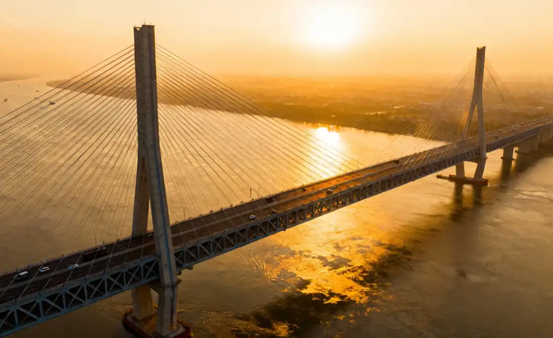 Steel box girder bridges