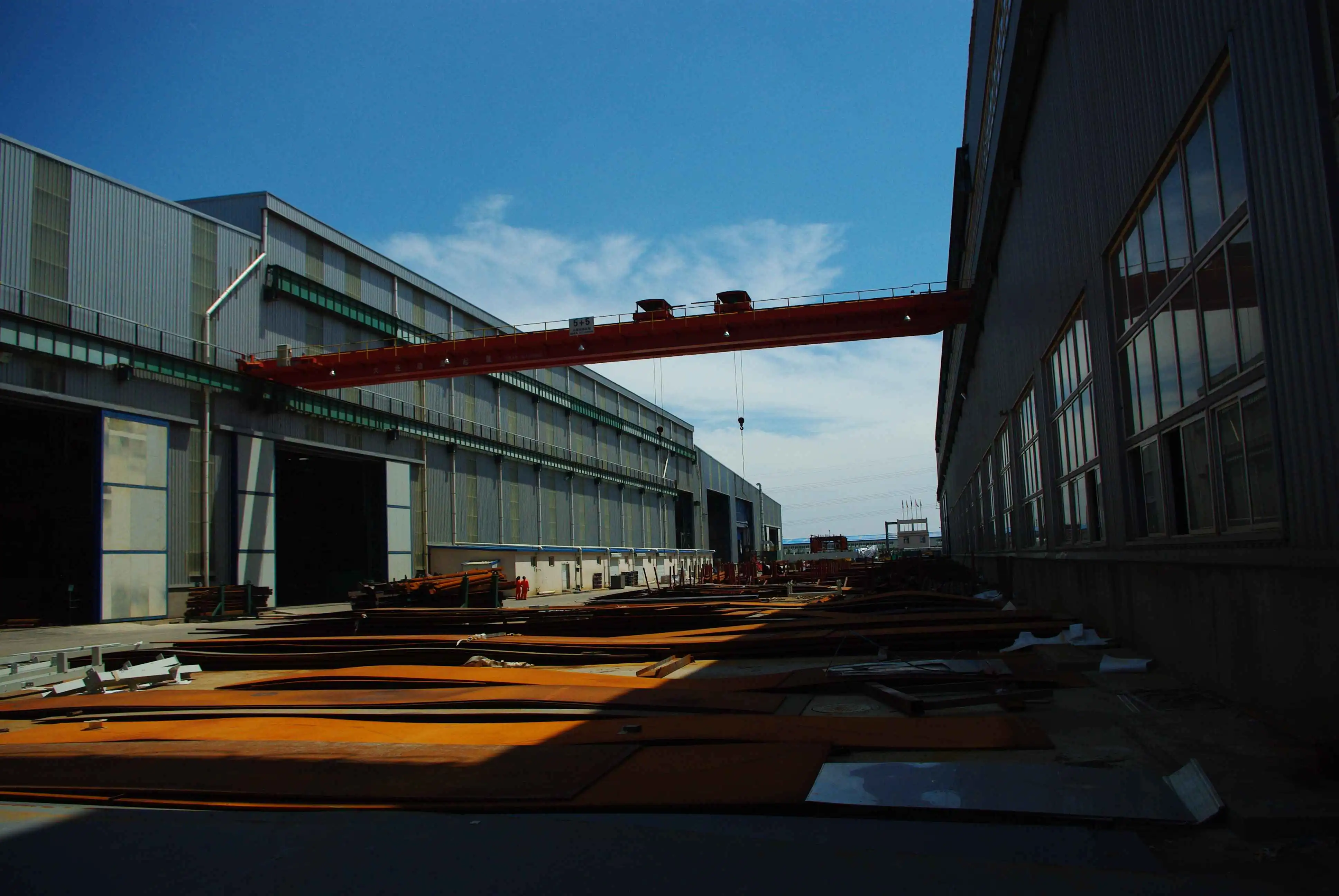 Bent Arc-Shaped Steel Column Bent Arc-Shaped Steel Column