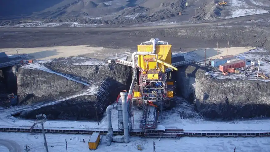mining crushing stations
