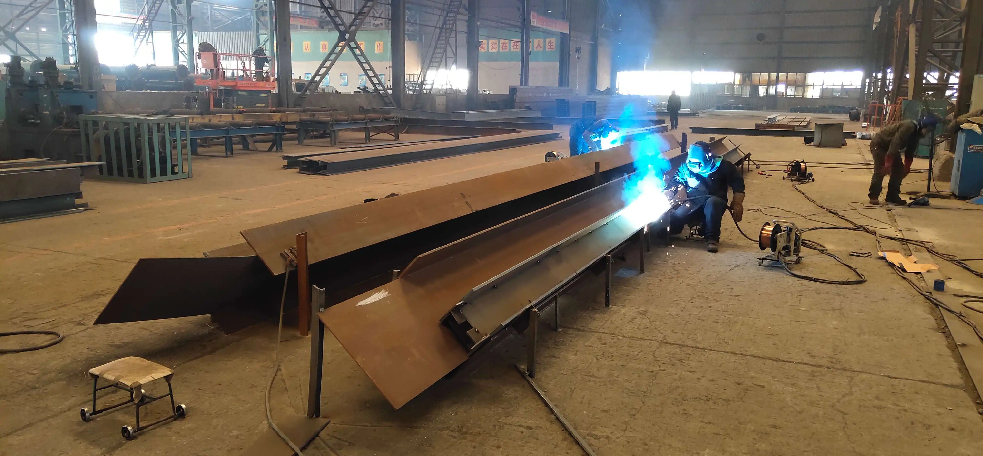 Steel box girders Steel box girders