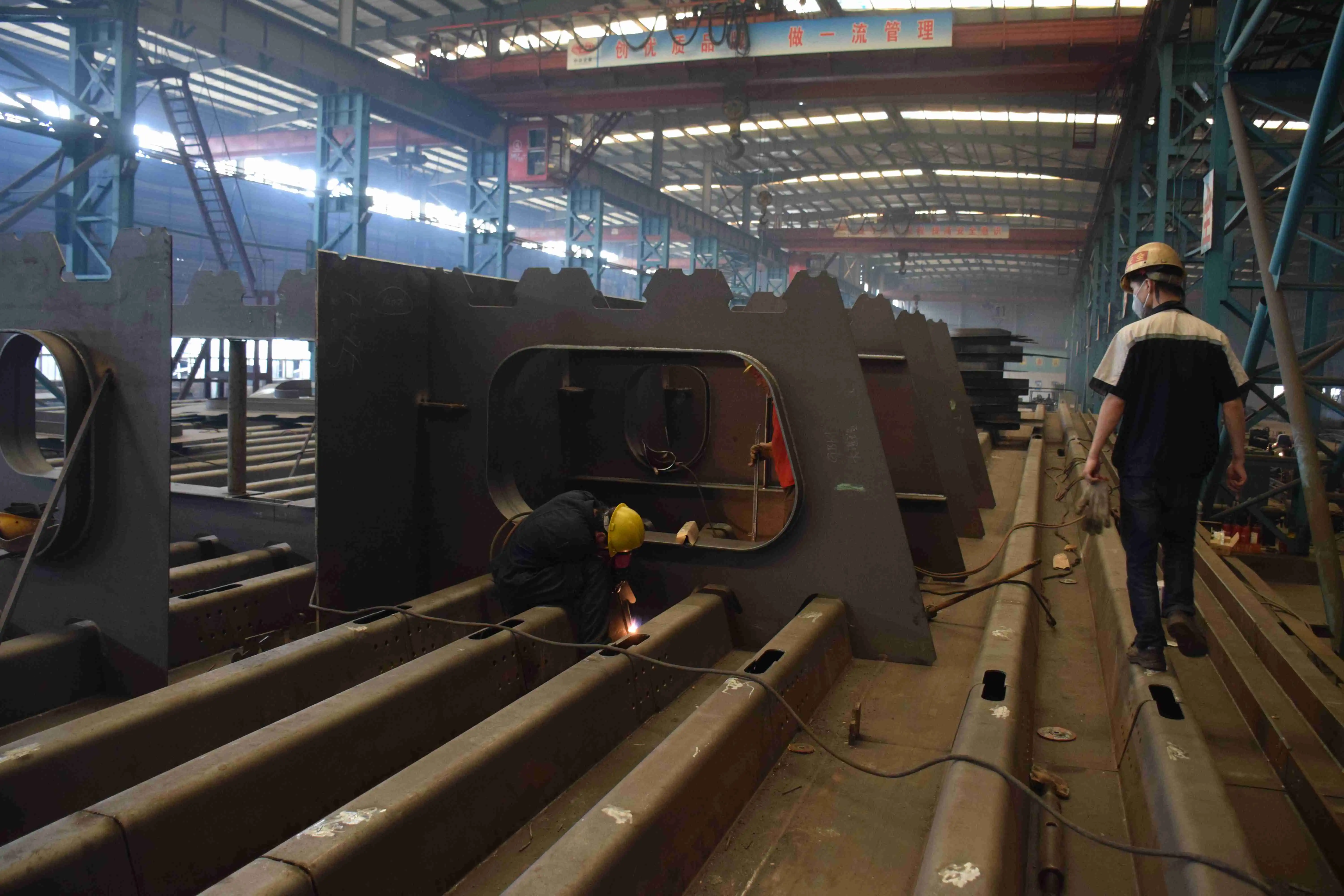Steel box girders