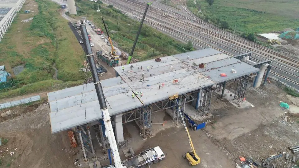 Steel bridges