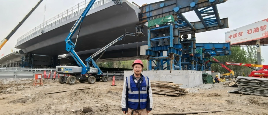 building steel structures. building steel structures.