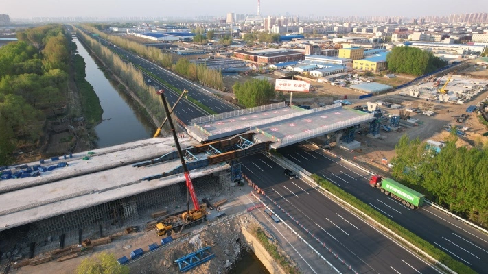 building steel structures. building steel structures.